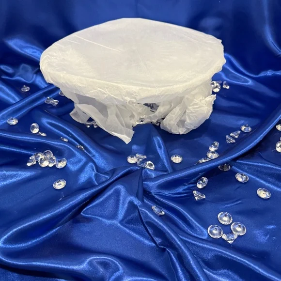 Shannon crystal round footed cake stand - Picture 6 of 10